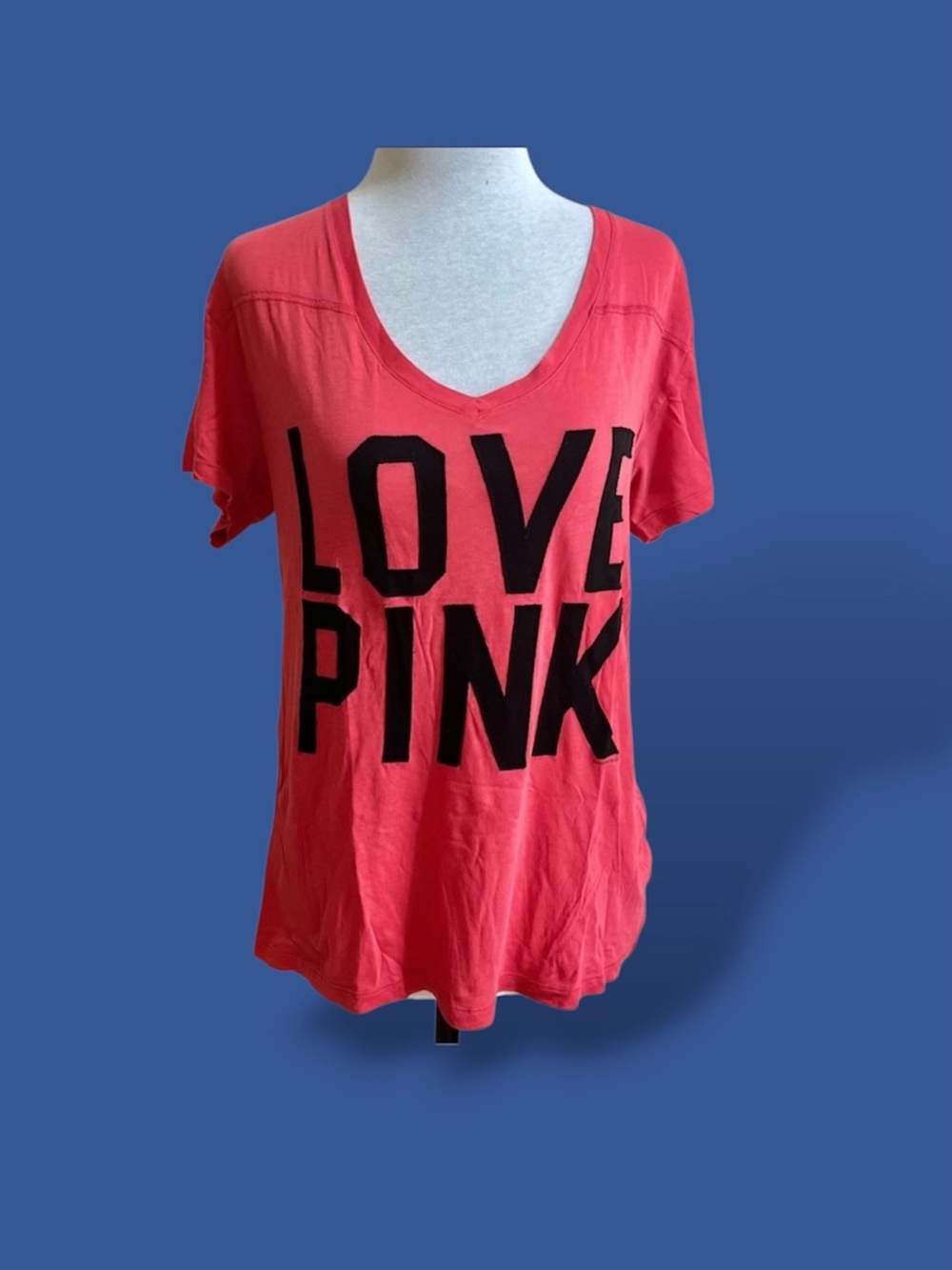 PINK Victoria’s Secret Coral Love Pink V-Neck Tee Size X-Small Cotton